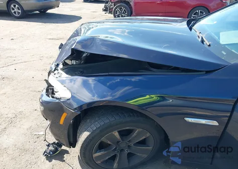 2013 BMW 528I xDrive из США, поврежденный, VIN WBAXH5C52DD109826